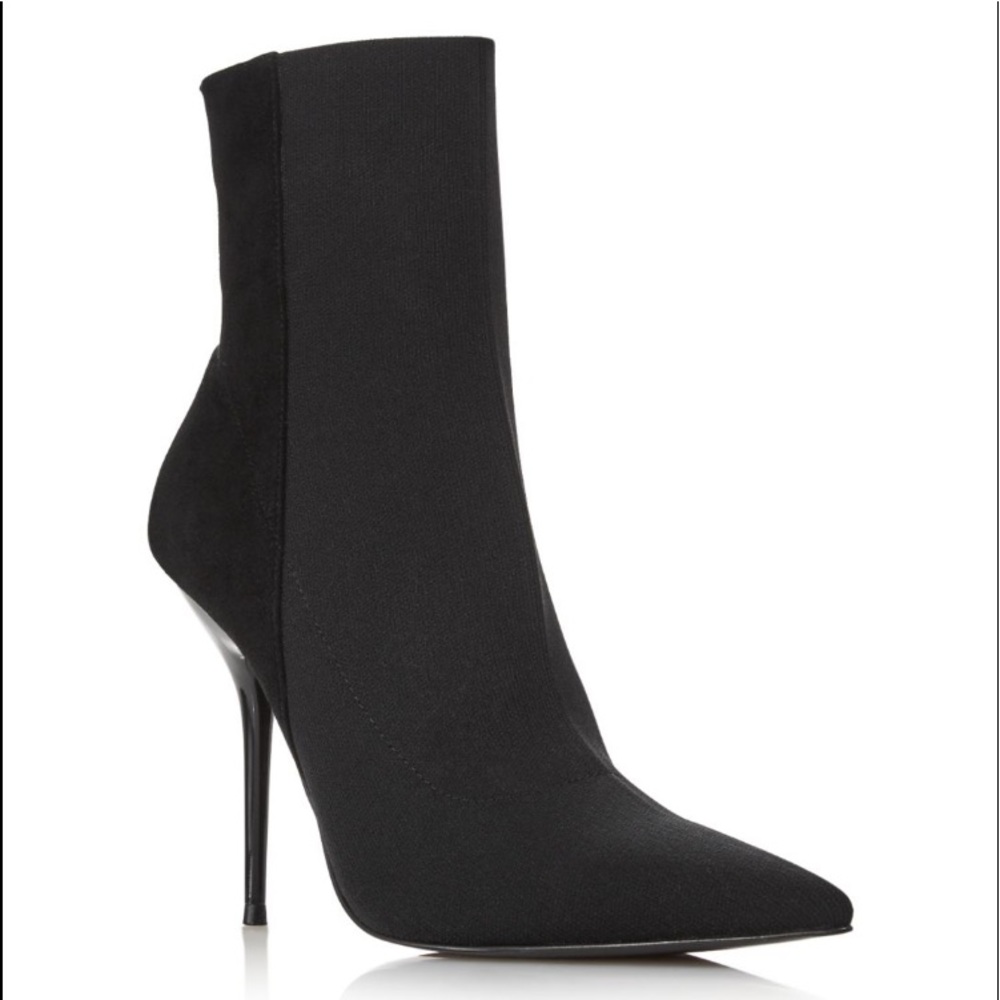 Aqua Stretch pointy ankle boots